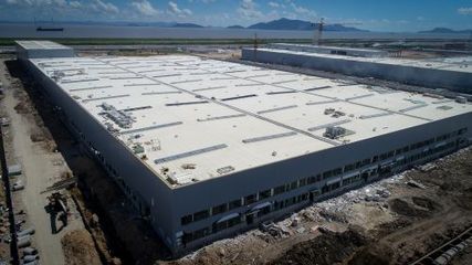 威馬汽車溫州工廠封頂 首款電動(dòng)車2018年量產(chǎn)_中國(guó)電池聯(lián)盟網(wǎng)